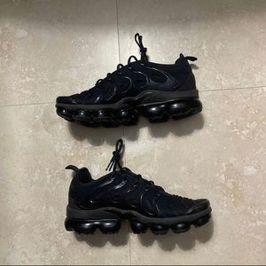 Air VaporMax Plus ‘Triple Black’